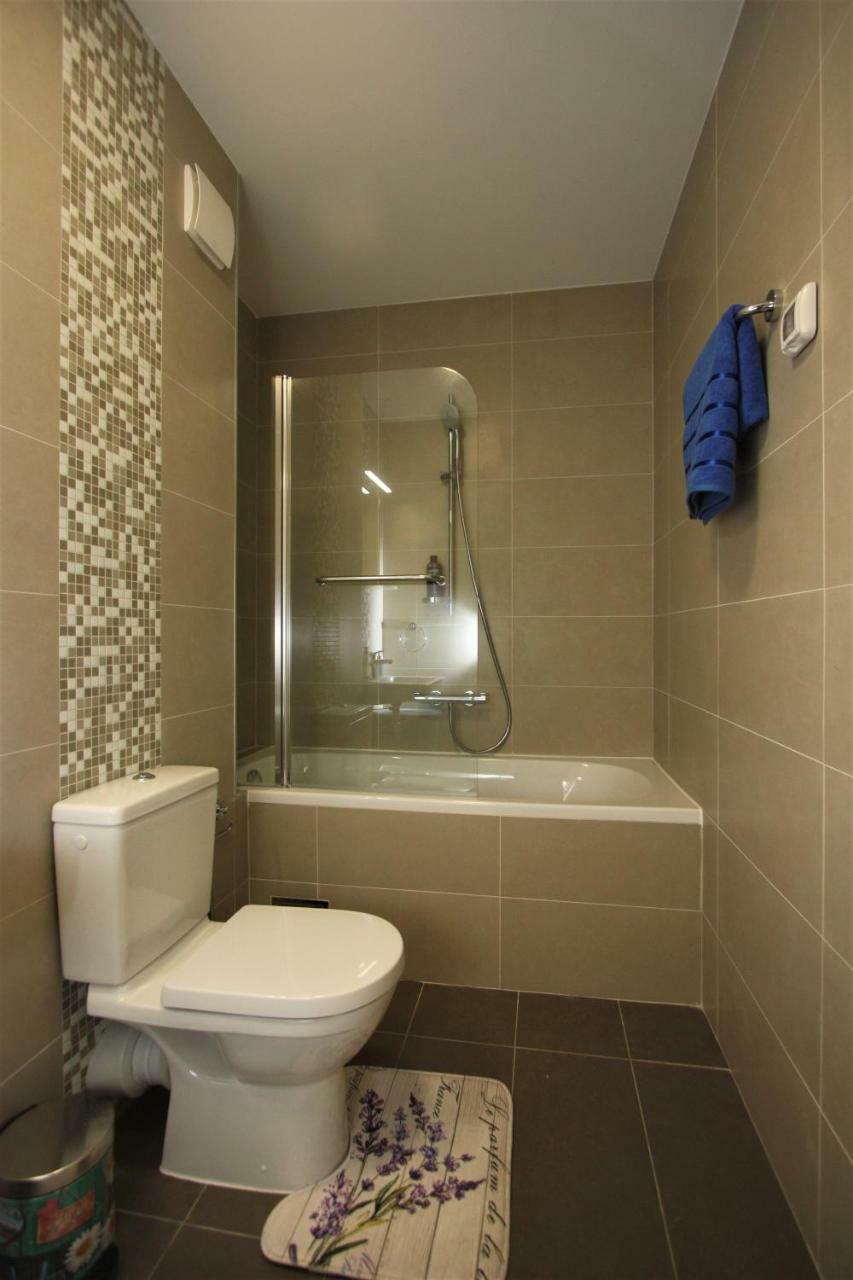 Luxury 1 Bedroom Apartment With Cozy Garden D2-2 In Morinj Kotor Exterior foto